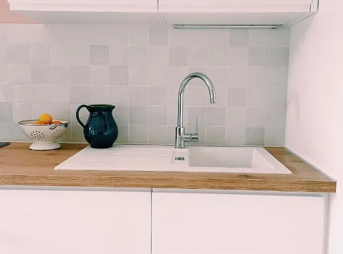 D'architecte A 150 M De La Apartment